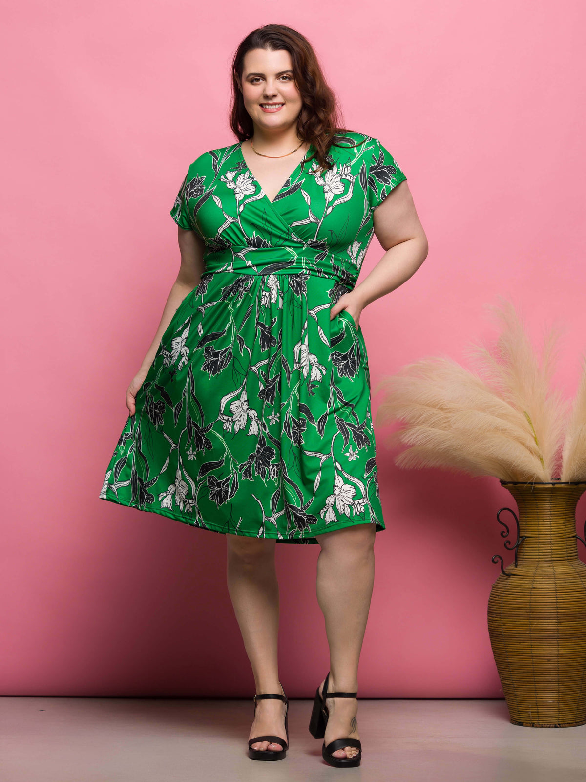 thumbnail image 1 of Plus Size Floral Knee Length Pocket Dress, 1 of 3