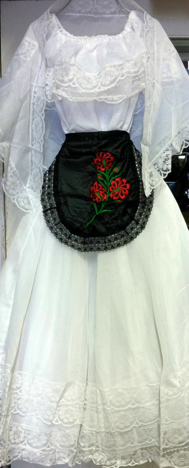 thumbnail image 1 of Veracruz Womens Folklorico Fiesta Dance Traditional Dress Set White Lace X-Large Length: 36, 1 of 4